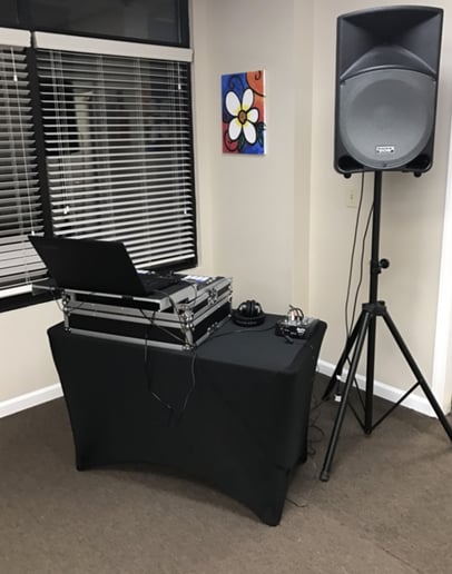 Gallery photo 1 of DJ Donopoly
