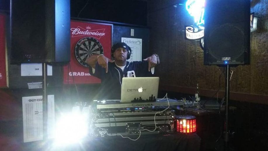 Gallery photo 2 of Dj Double R