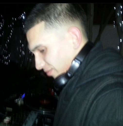 Gallery photo 2 of DJ Dtek