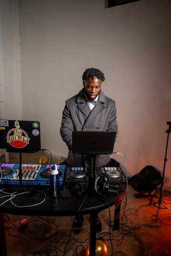 Gallery photo 2 of DJ Ea