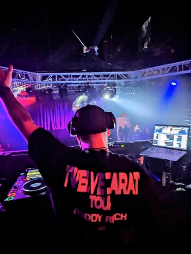 Gallery photo 2 of DJ Eden Roc