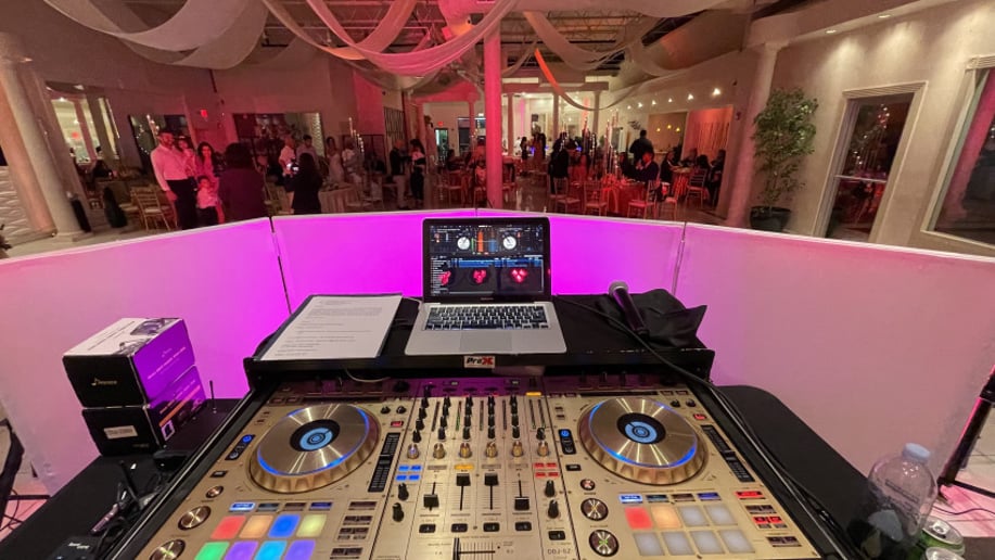 Gallery photo 3 of Dj EDLo