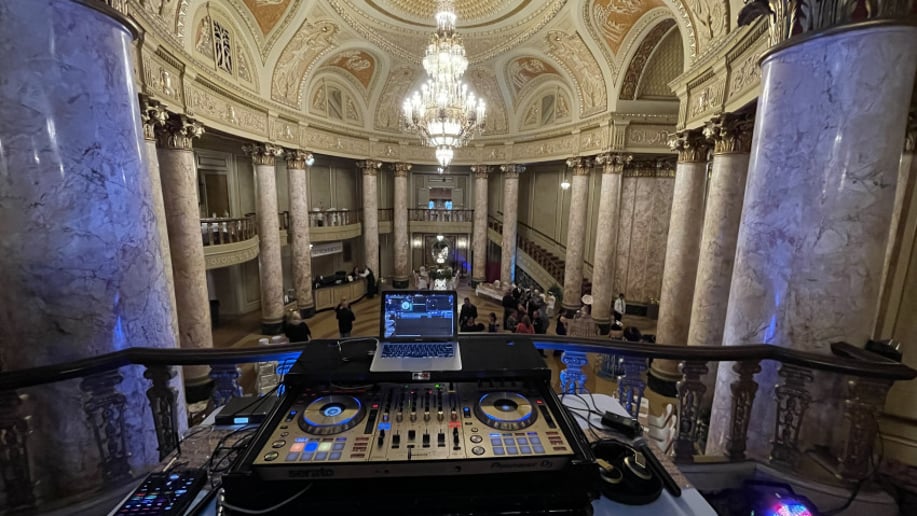 Gallery photo 9 of Dj EDLo