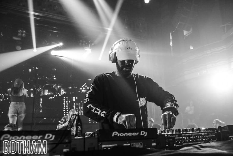 Gallery photo 5 of DJ eh