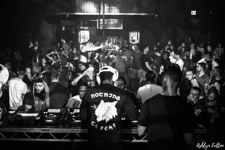 Gallery photo 9 of DJ eh