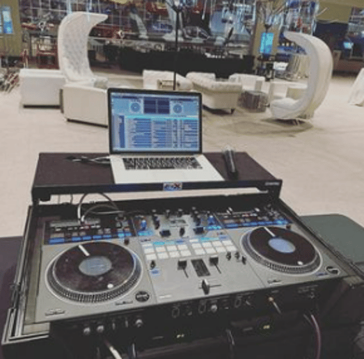 Gallery photo 1 of DJ Emmit Elliott