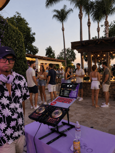 Gallery photo 9 of Dj Erik Niles