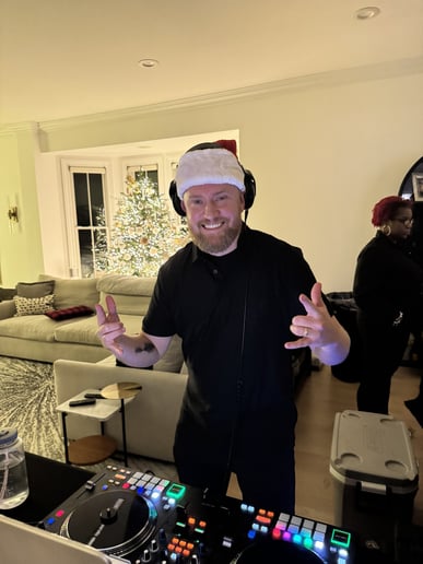 Gallery photo 8 of DJ Erik