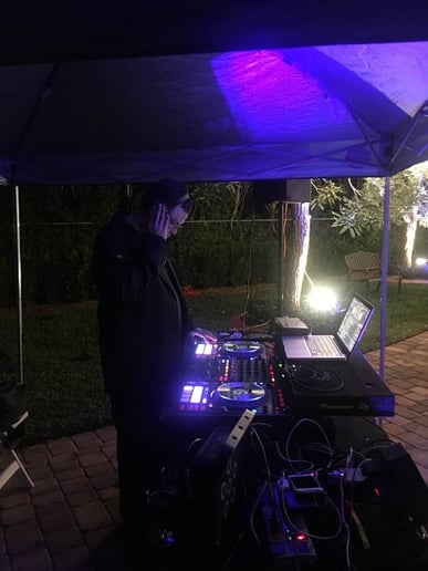 Gallery photo 7 of DJ Fast Eric