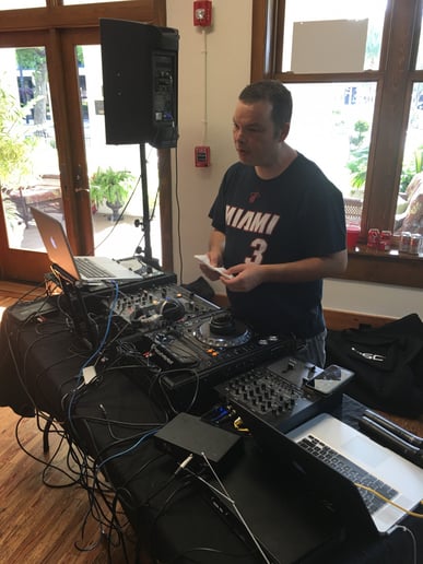 Gallery photo 8 of DJ Fast Eric