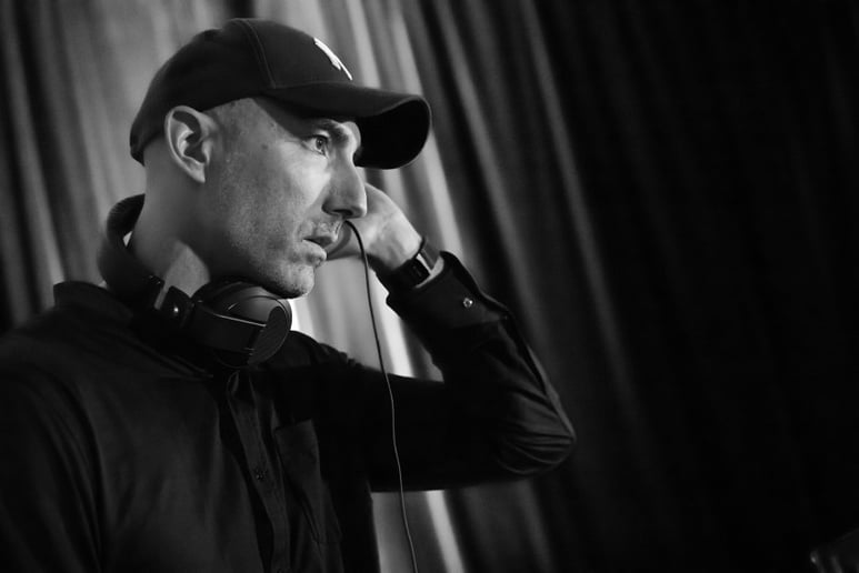 Gallery photo 7 of DJ Motion