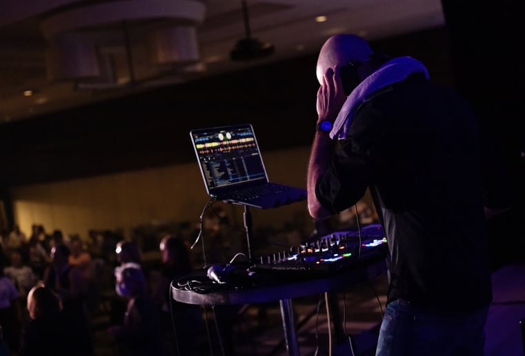 Gallery photo 10 of DJ Motion
