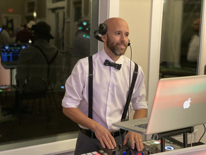 Gallery photo 3 of DJ Renier
