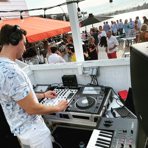 Gallery photo 2 of DJ for Bars/Clubs Pop-Ups & Brand Events
