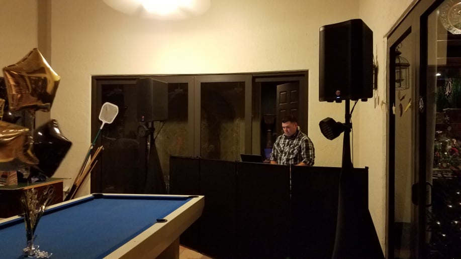 Gallery photo 4 of DJ Frankie J