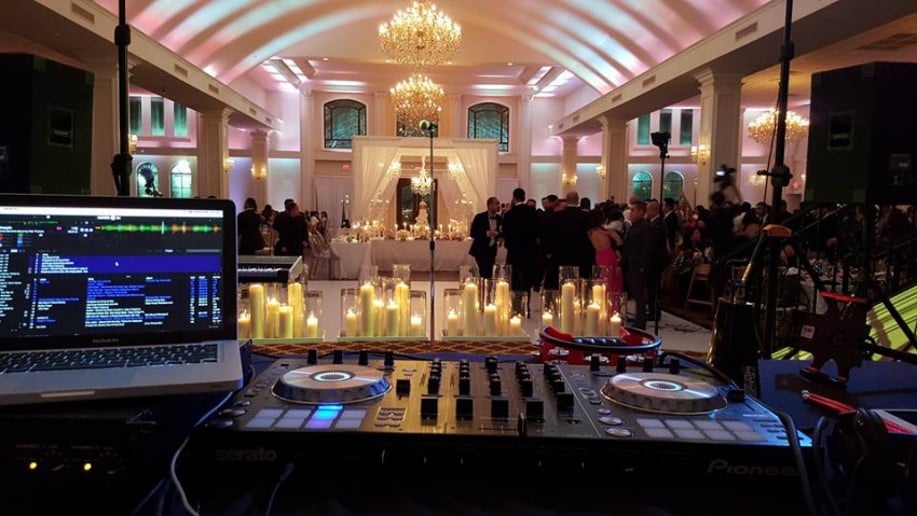 Gallery photo 23 of DJ Freddy B