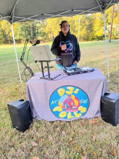 Gallery photo 3 of DJ Fresh AzMe