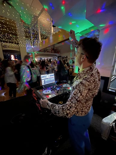 Gallery photo 5 of DJ FunkyBeak