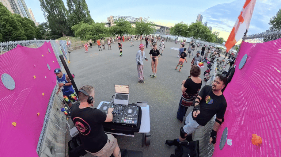 Gallery photo 7 of DJ FunkyBeak