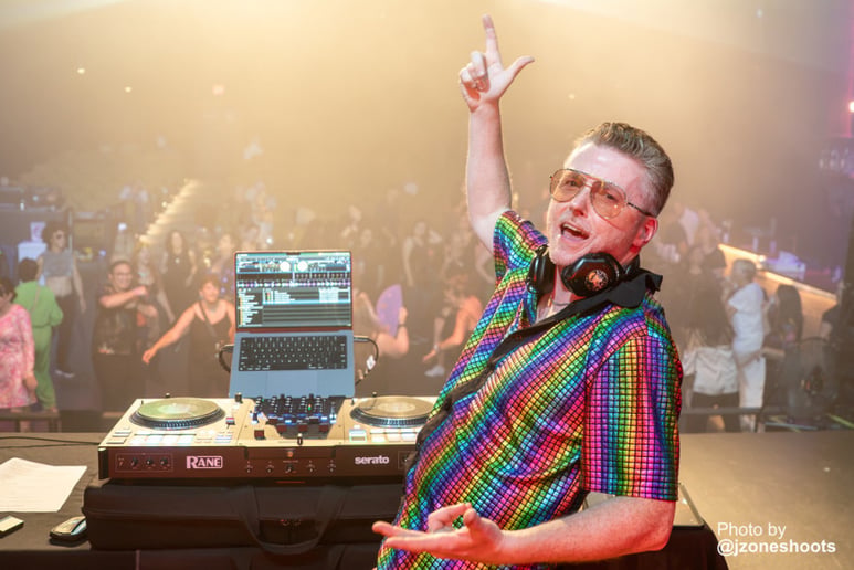 Gallery photo 4 of DJ FunkyBeak