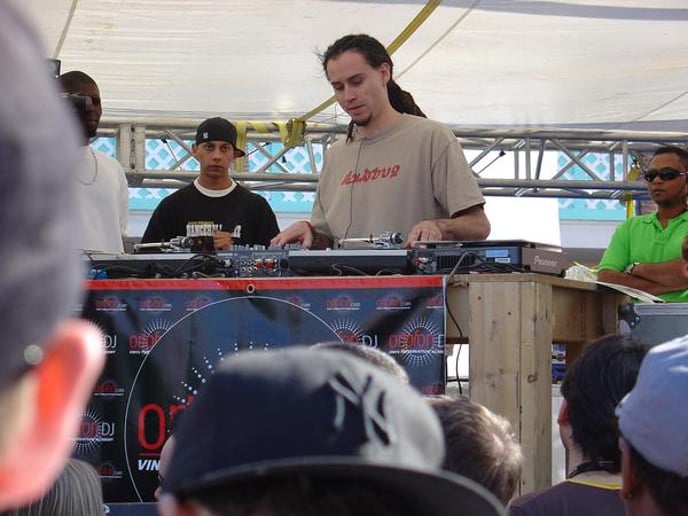 Gallery photo 1 of Dj Geoffro