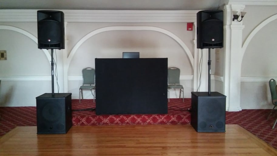 Gallery photo 1 of DJ Getreal