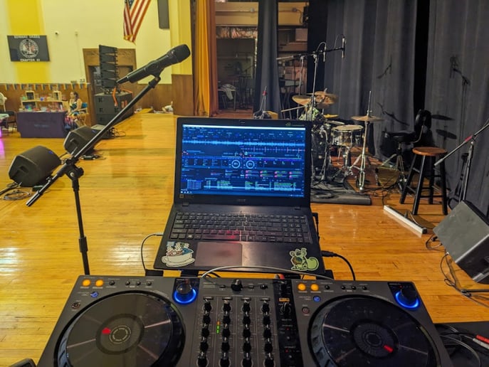 Gallery photo 9 of DJ Greebles