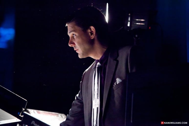 Gallery photo 1 of Blue Moon Beats