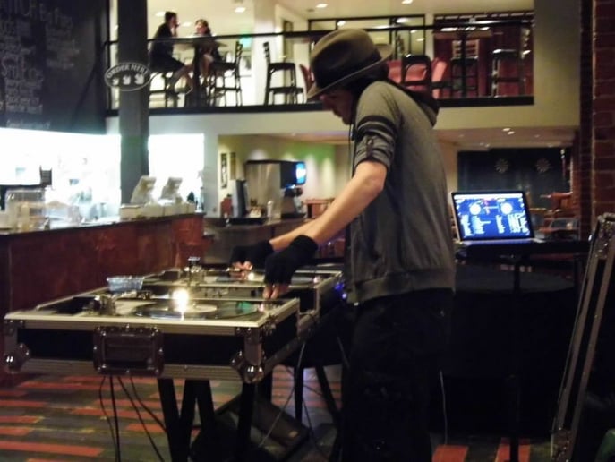 Gallery photo 3 of Blue Moon Beats