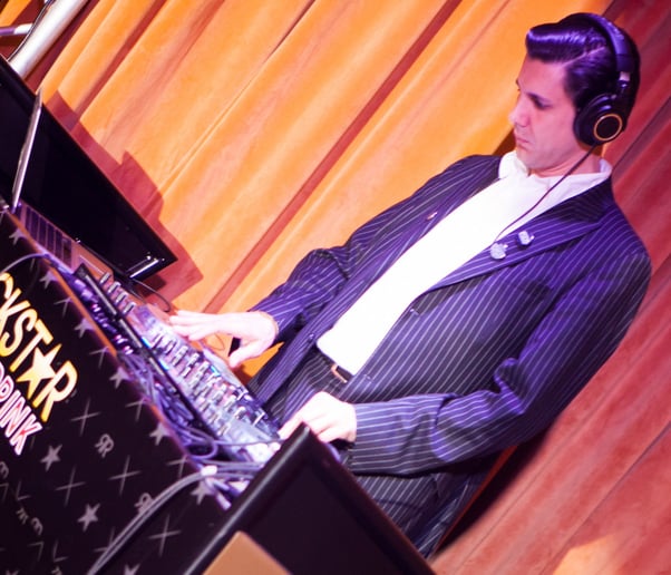 Gallery photo 8 of Blue Moon Beats