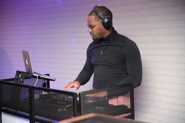 Gallery photo 1 of DJ Gudlyfe