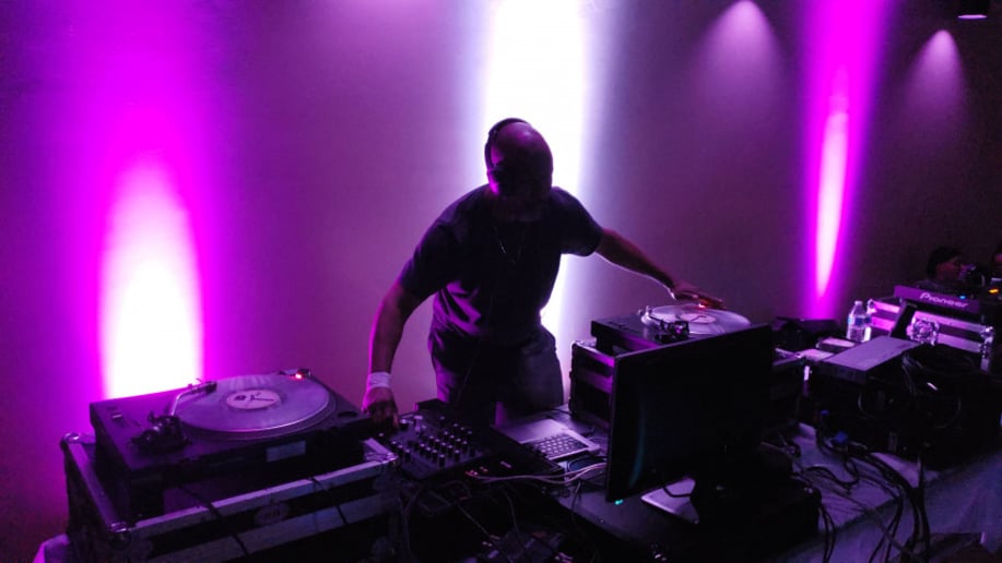 Gallery photo 3 of Dj Hank Pollard