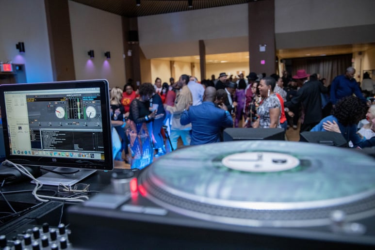 Gallery photo 10 of Dj Hank Pollard