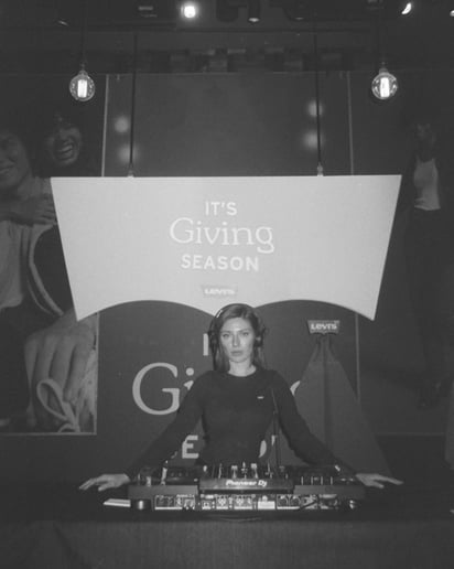 Gallery photo 6 of DJ Hanna