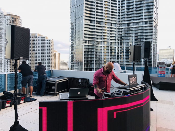Gallery photo 5 of DJ Hans Miami