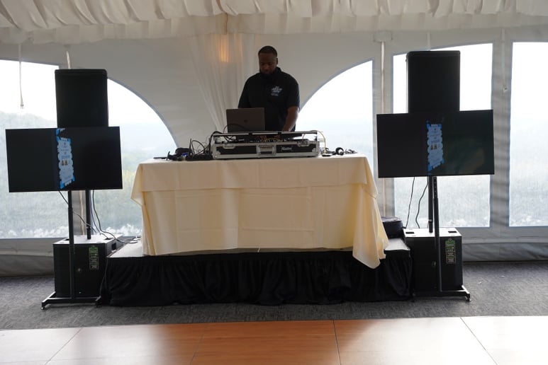 Gallery photo 4 of DJ Heem SZN