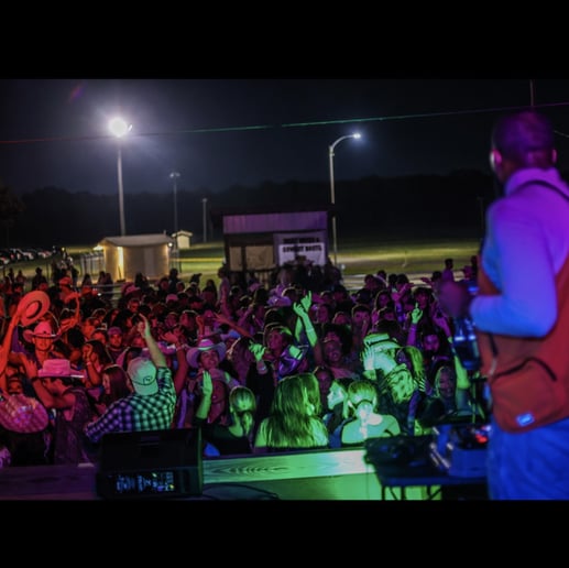 Gallery photo 3 of DJ Hud Tha Huncho