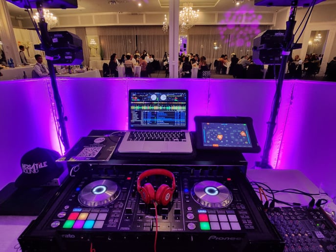 Gallery photo 3 of DJ Hugo