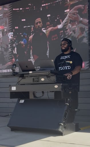 Gallery photo 3 of DJ Inev