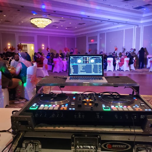 Gallery photo 2 of DJ Infinite