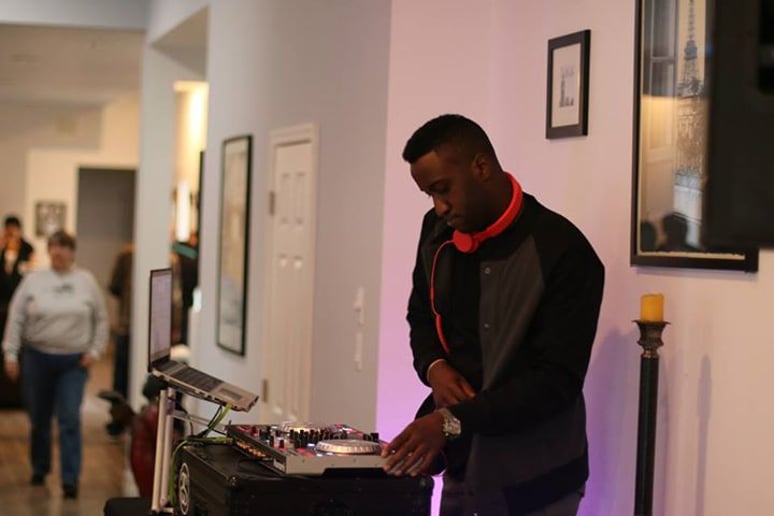 Gallery photo 5 of DJ iS3 Mobile DJ Sevices