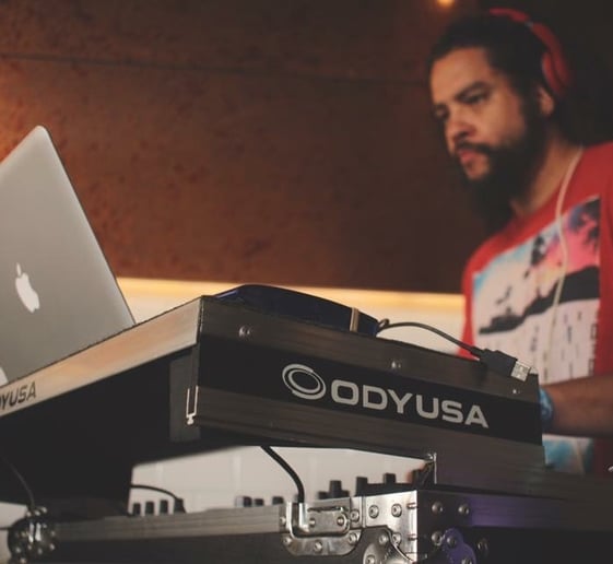 Gallery photo 7 of Dj J2o