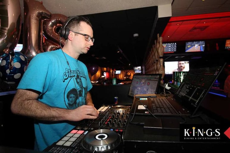 Gallery photo 1 of DJ J. Sollis
