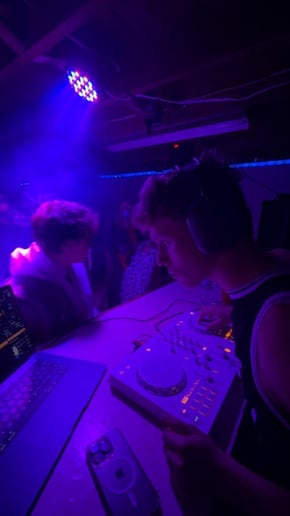 Gallery photo 1 of DJ Jack