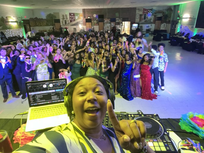 Gallery photo 2 of DJ Jalesa D