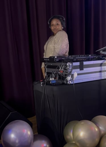 Gallery photo 7 of DJ Jalesa D