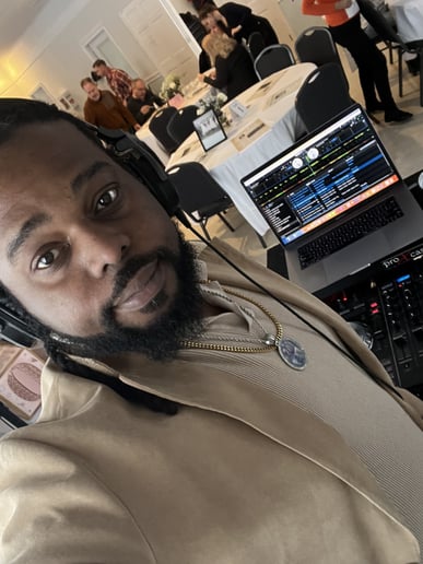 Gallery photo 1 of DJ Jamrock