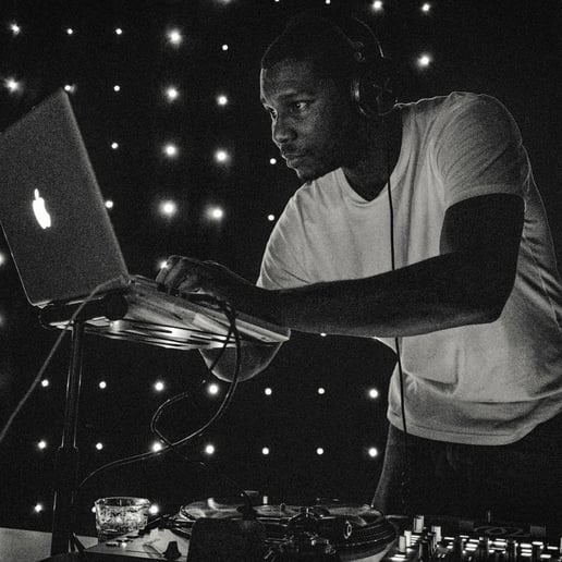 Gallery photo 2 of DJ JayStylez