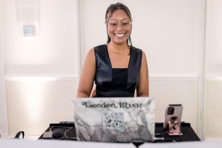 Gallery photo 5 of DJ Jazmin of The London Elixir Company