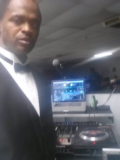 Gallery photo 4 of Dj Jazzy
